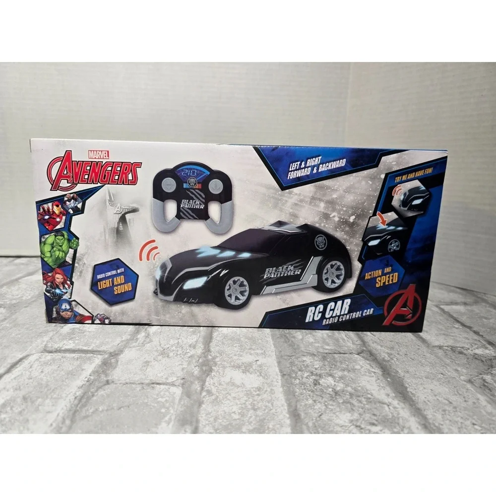 Marvel Avengers BLACK PANTHER Friction‎ Car *With Light & Sound* Item #731666